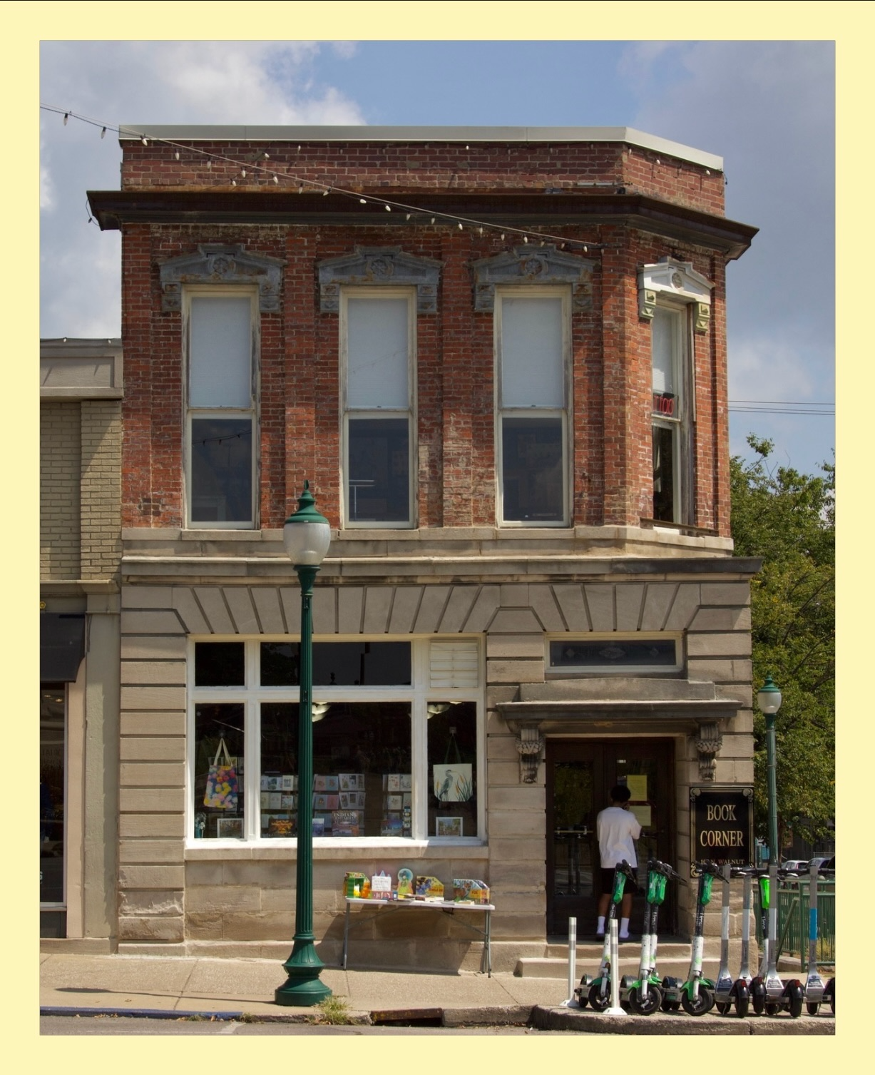 Old Monroe County State Bank; 100 North Walnut Street